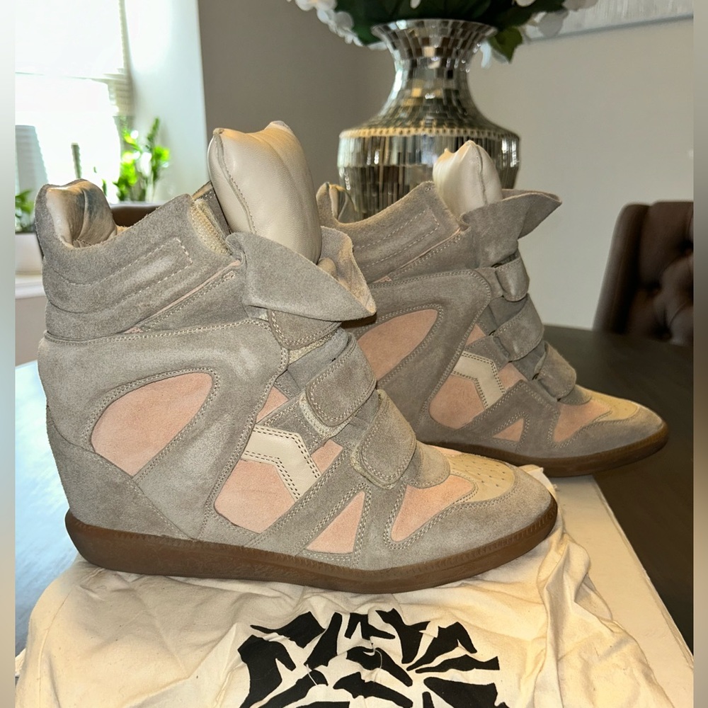 AUTHENTIC ISABEL MARANT WEDHE SNEAKERS!!! Size 41 euro/ 11 US Nude Color